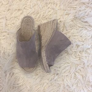 Soludos light gray suede espadrille mules, Size 7